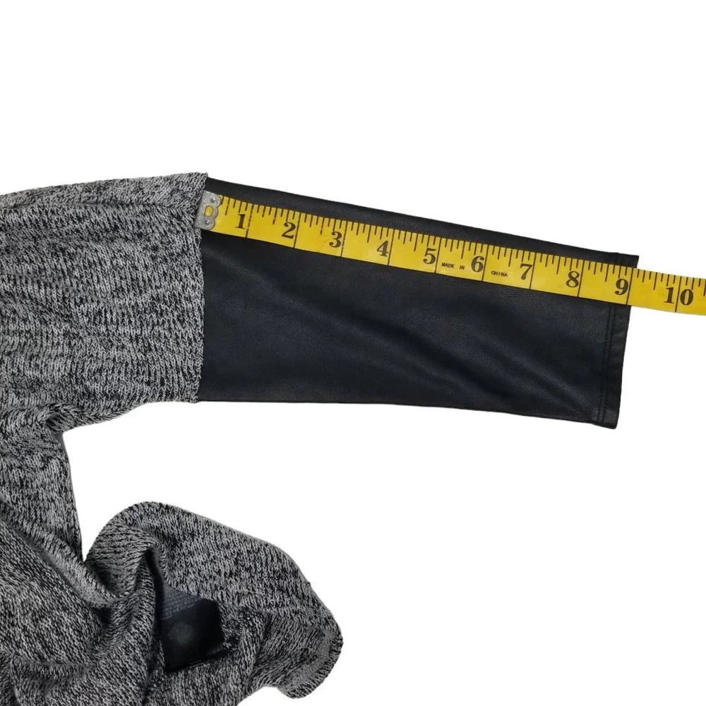 Divided by H&M Long Sleeve Top - Picture 14 of 14